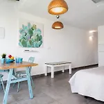 Estudio Dannamar Puerto del Carmen (Lanzarote)